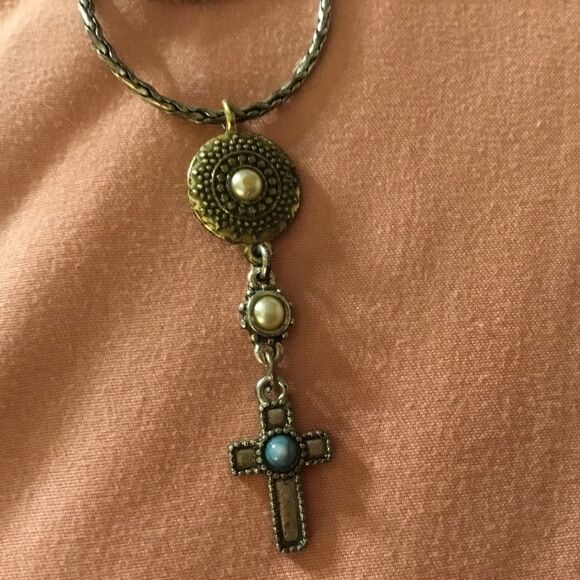 Silvertone Adjustable Chain With Charm Pendant - Picture 5 of 5